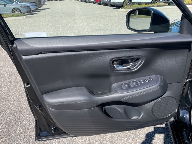 2023 Honda HR-V LX photo 10