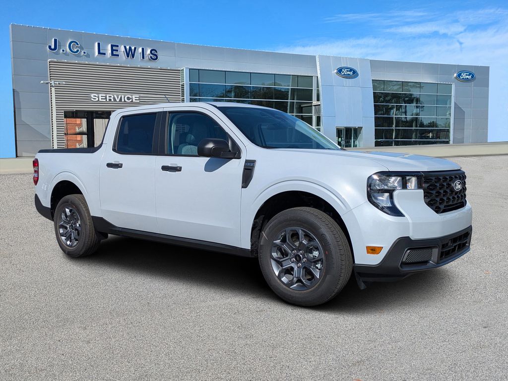 2025 Ford Maverick XLT's photo