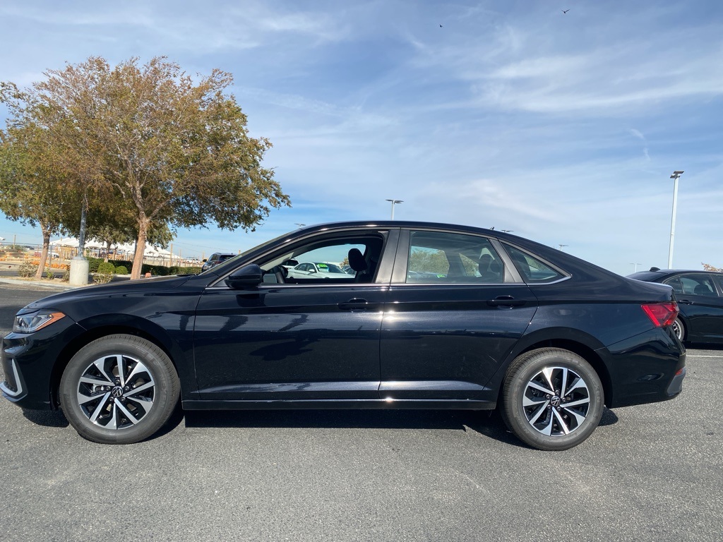 2026 Volkswagen Jetta 1.5T S photo 4