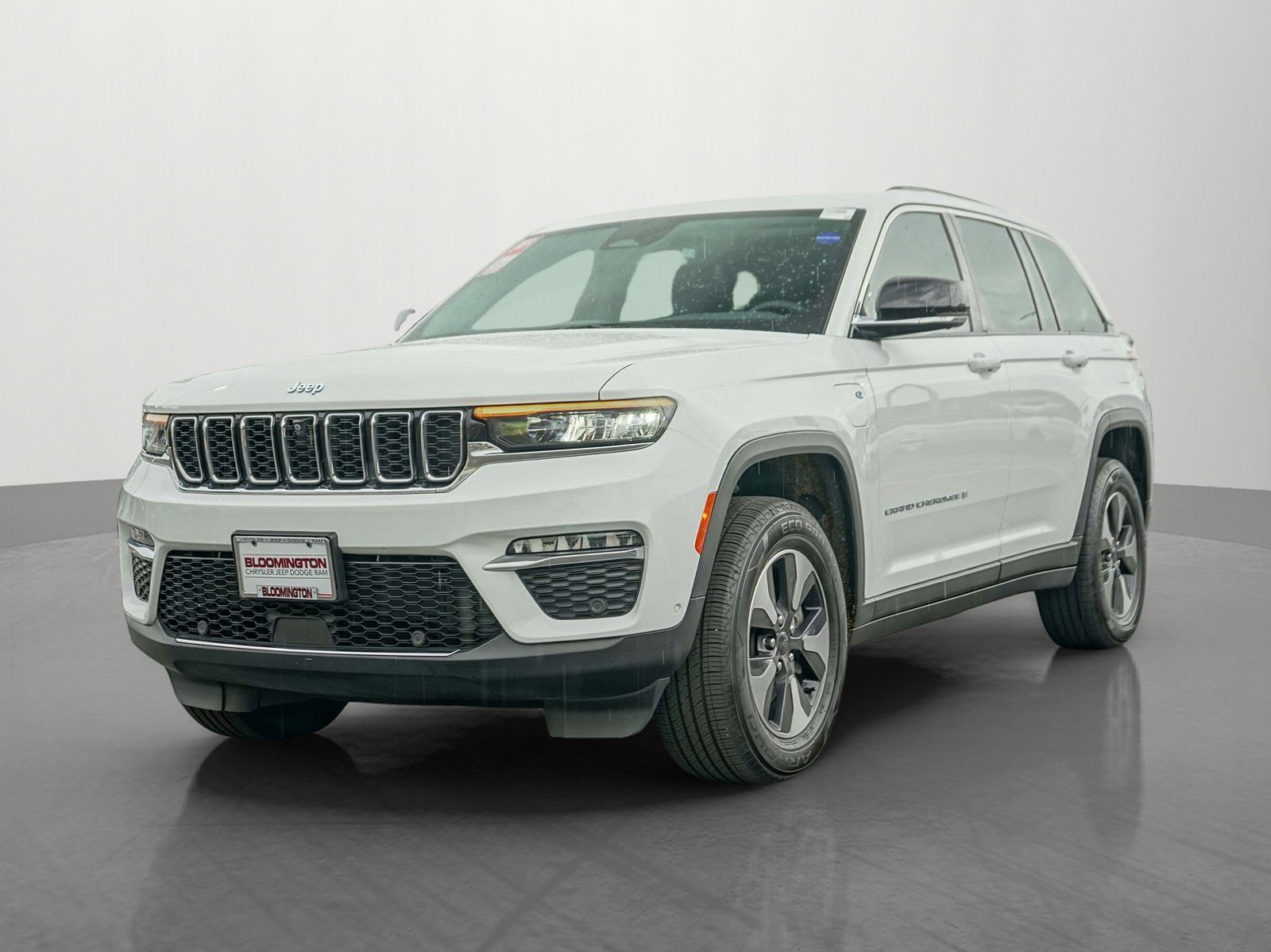 2023 Jeep Grand Cherokee 4xe photo 3