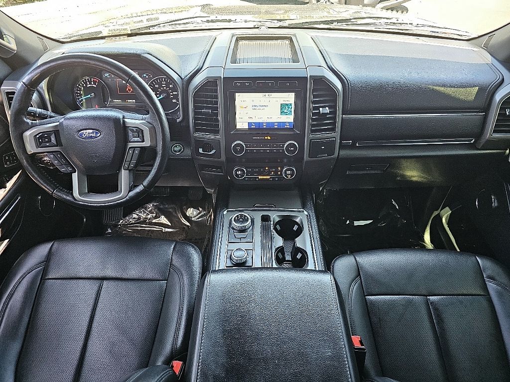 2021 Ford Expedition MAX XLT photo 3