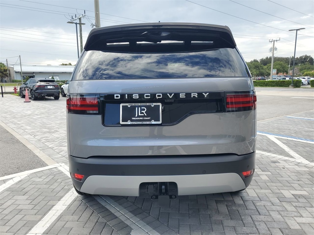 2025 Land Rover Discovery S photo 3