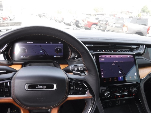 2023 Jeep Grand Cherokee Summit Reserve High Altitude photo 44