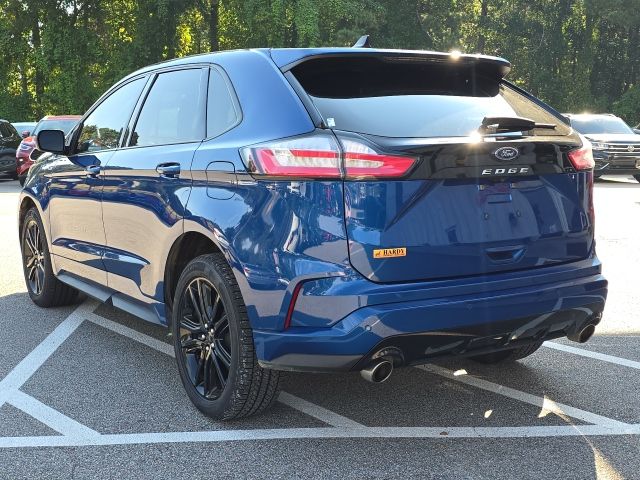2021 Ford Edge ST photo 3
