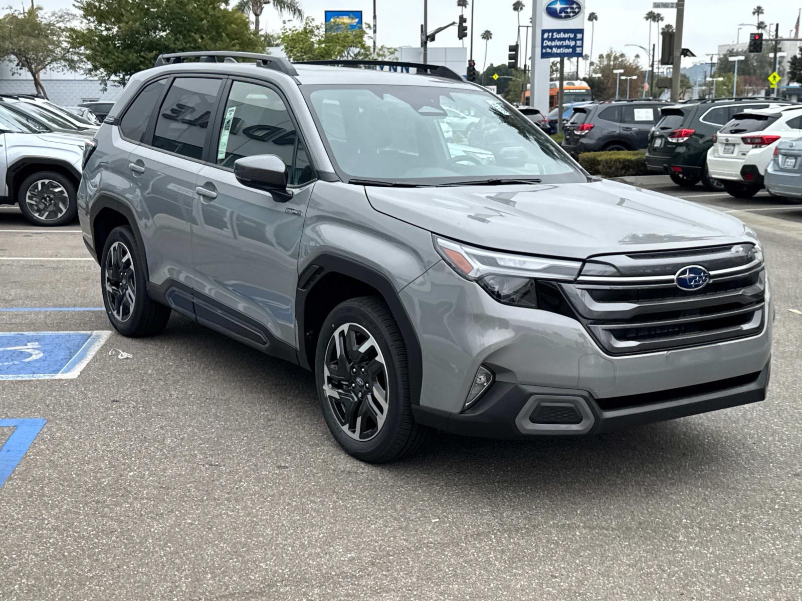 2025 Subaru Forester Limited photo 3