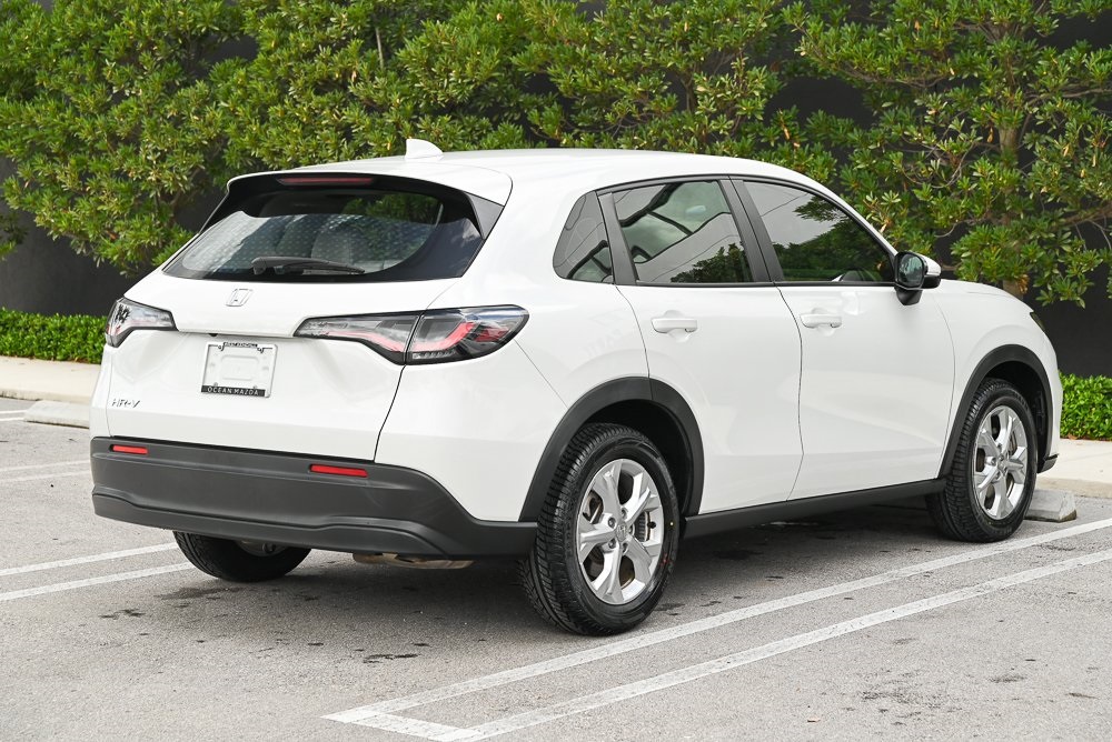 2023 Honda HR-V LX photo 4