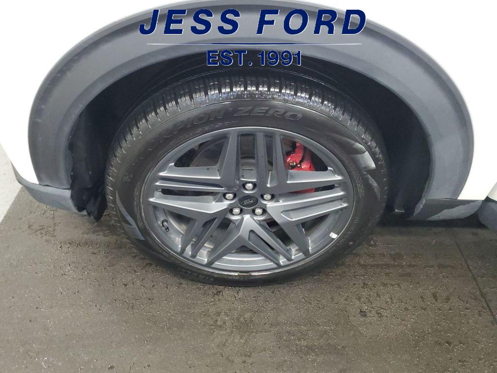 2025 Ford Explorer ST-Line photo 3