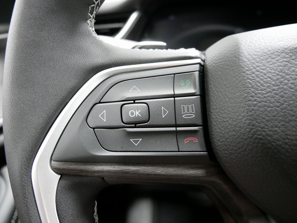 2025 Jeep Grand Cherokee Limited photo 18