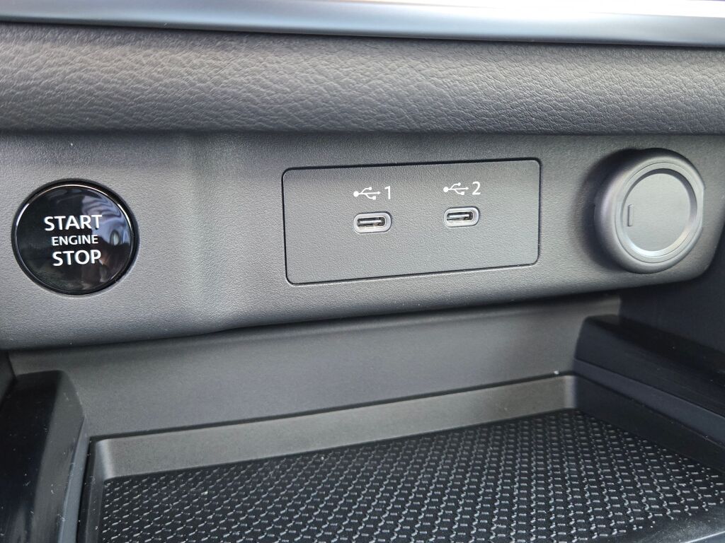 2026 Nissan Rogue SV photo 26