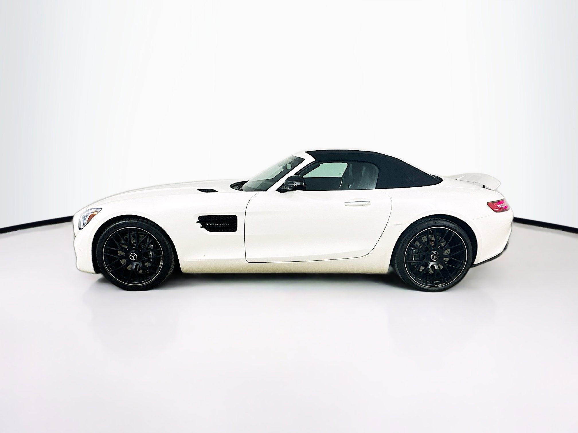 2018 Mercedes Benz AMG GT GT photo 4