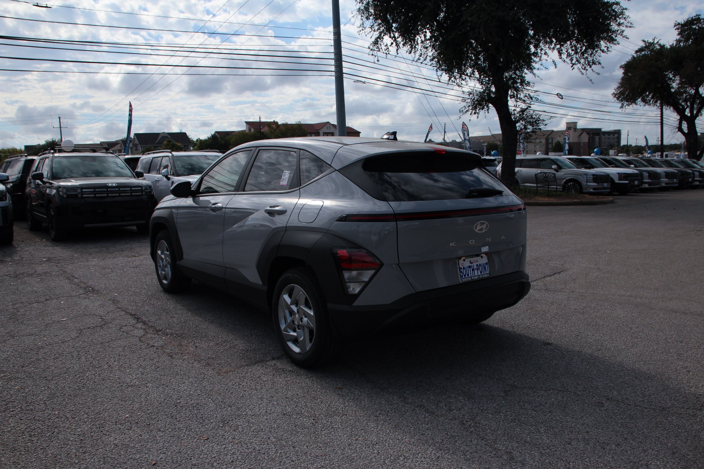 2026 Hyundai Kona SE photo 5
