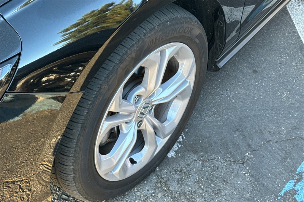 2023 Honda Accord LX photo 6