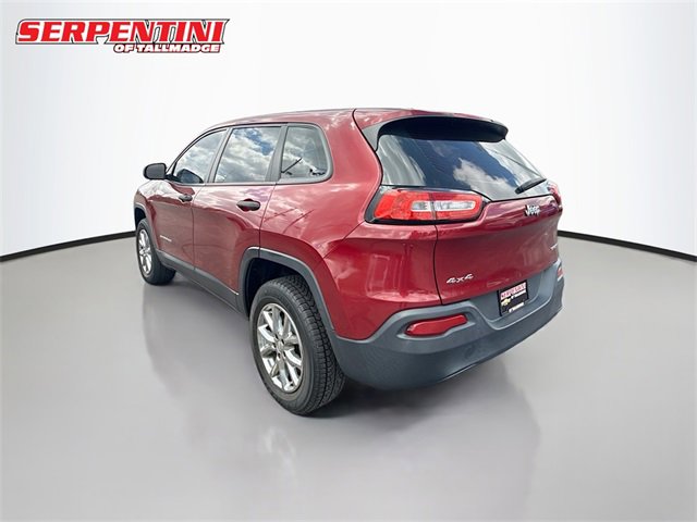 2017 Jeep Cherokee Sport photo 4