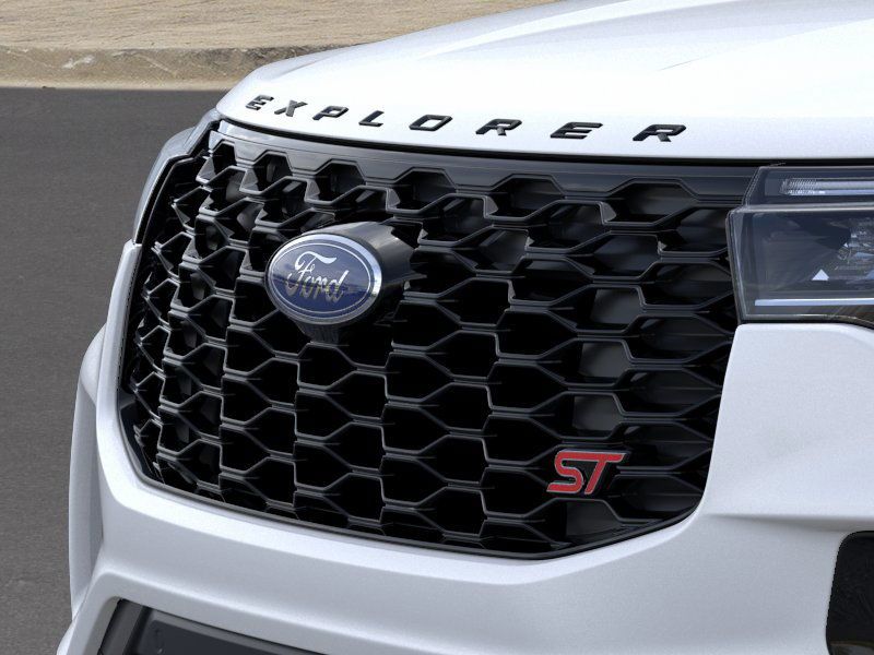 2025 Ford Explorer ST photo 16