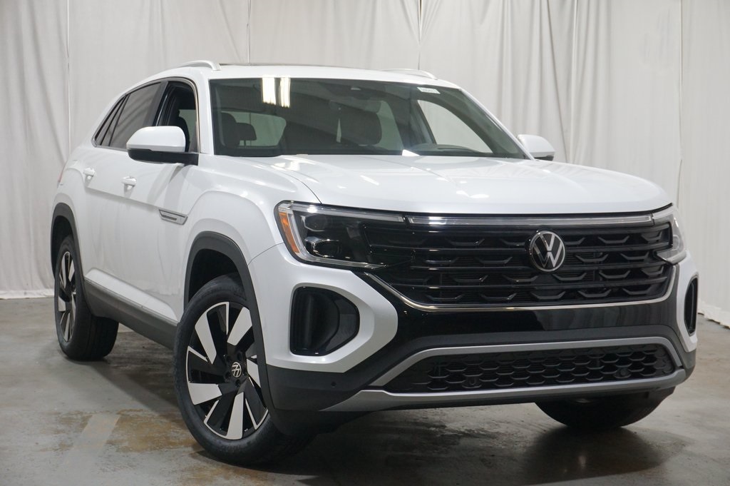 2025 Volkswagen Atlas Cross Sport SEL photo 2