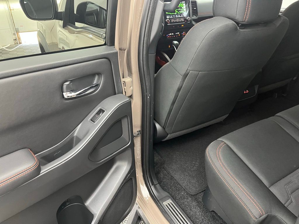 2023 Nissan Frontier PRO-4X photo 28