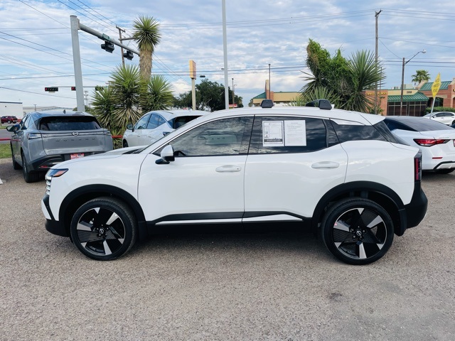 2025 Nissan Kicks SR photo 3