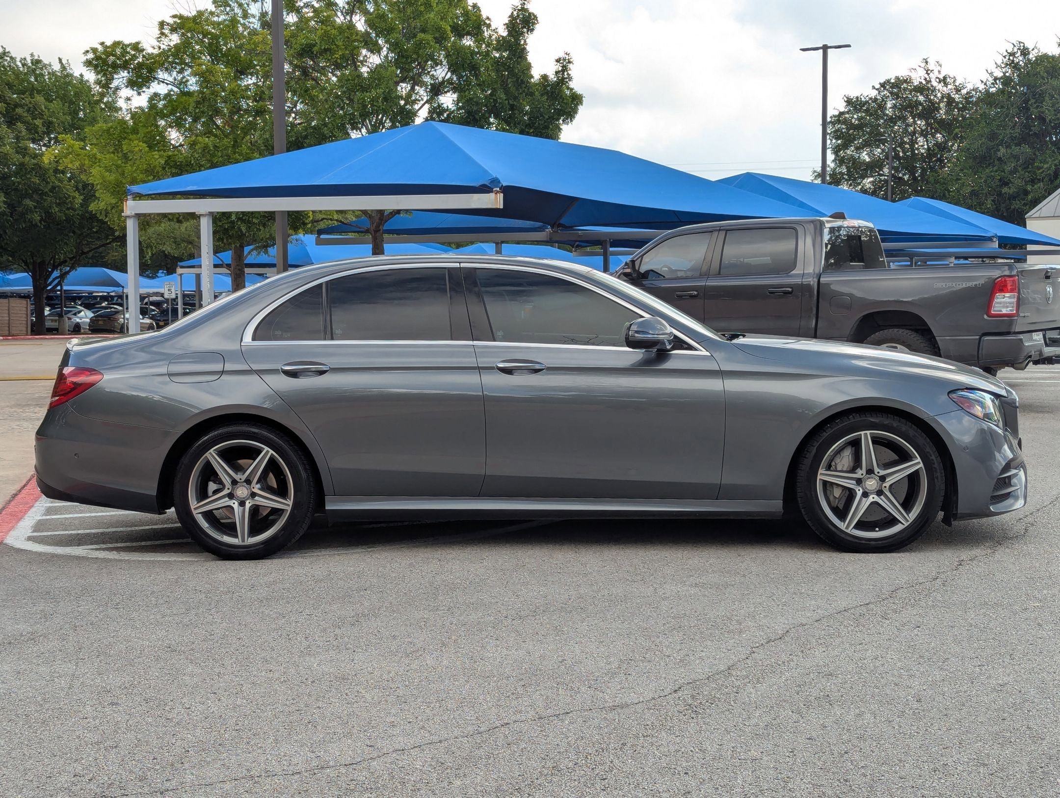 2017 Mercedes Benz E 300 Sport photo 7
