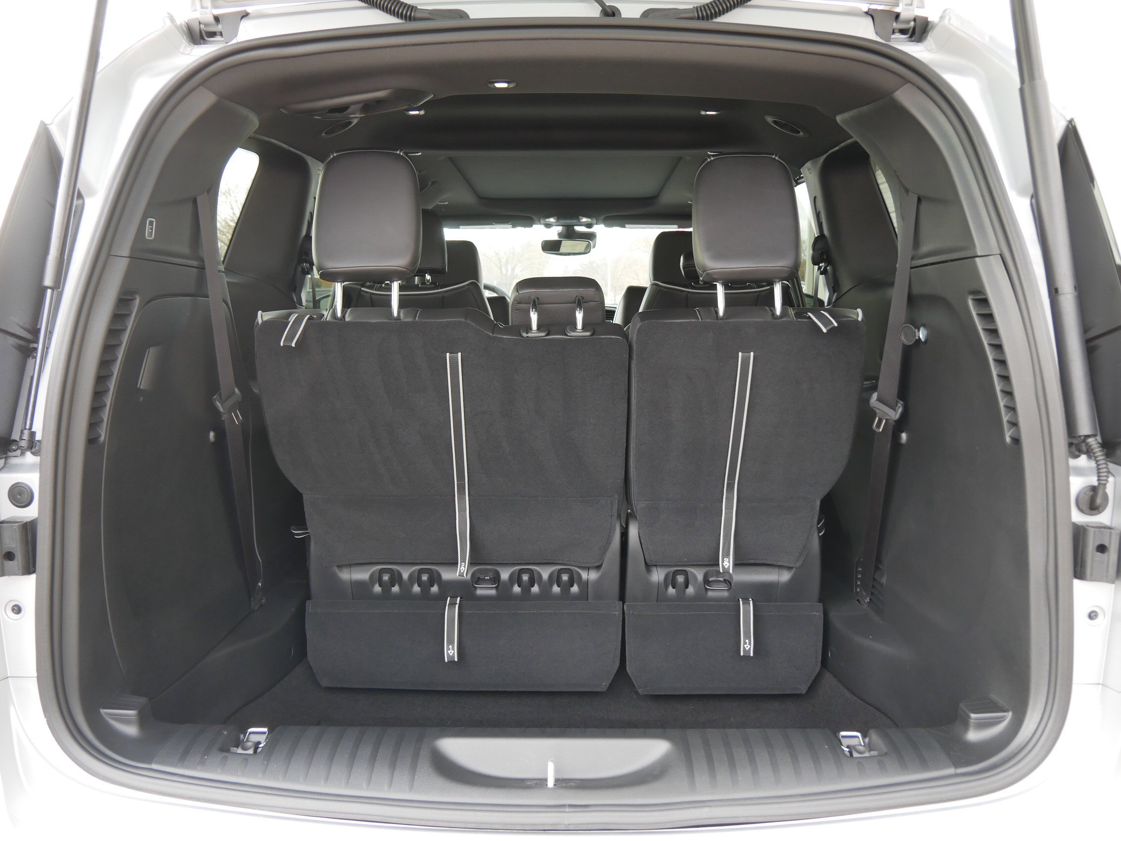 2026 Chrysler Pacifica Limited photo 3