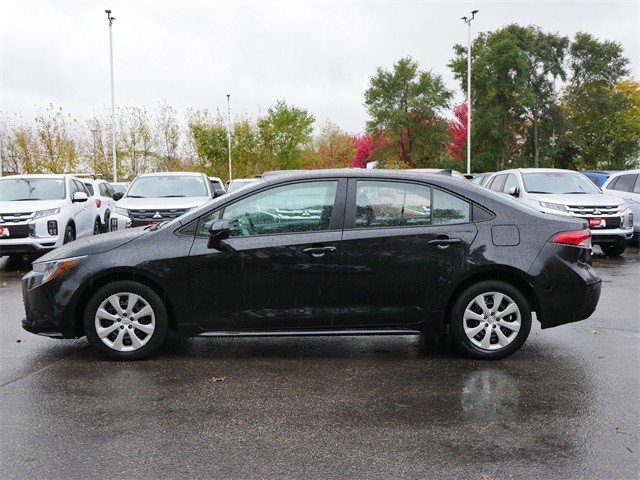 2024 Toyota Corolla LE photo 2