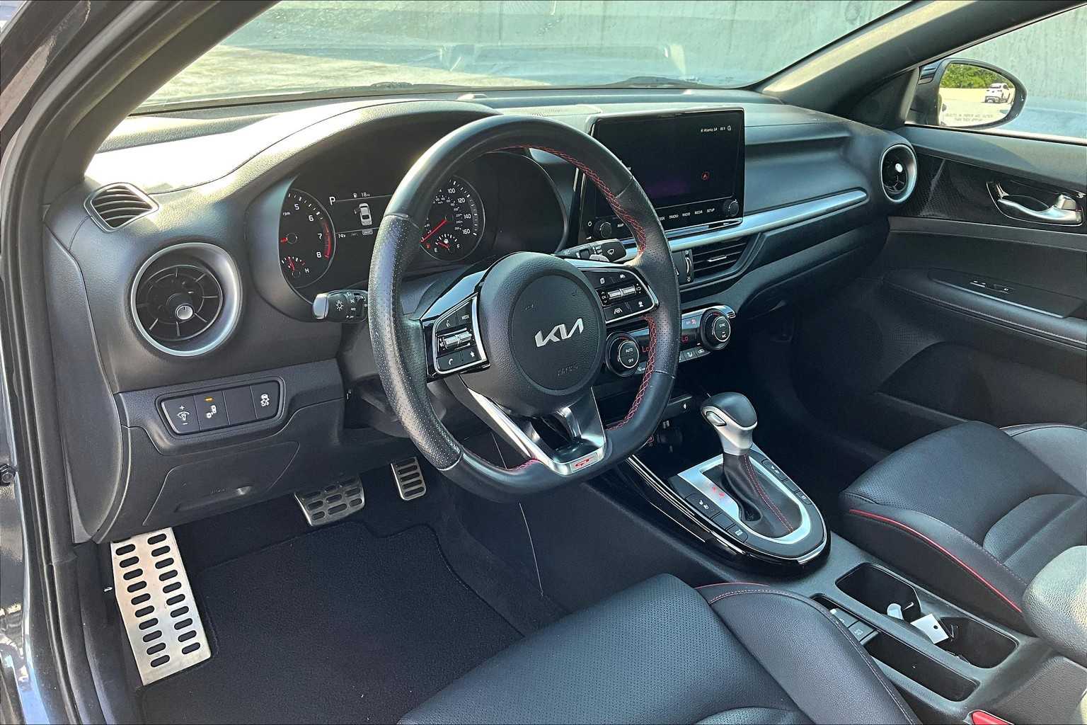 2024 Kia Forte GT photo 15