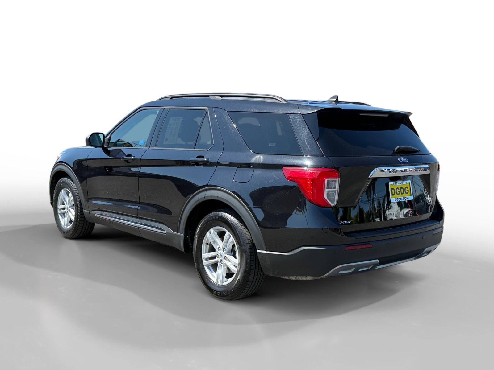 2023 Ford Explorer XLT photo 2