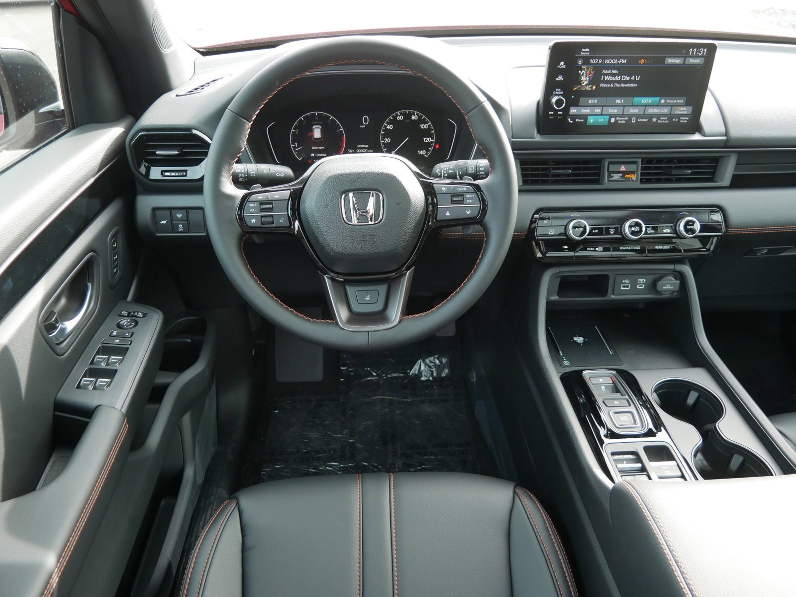 2025 Honda Pilot TrailSport photo 7