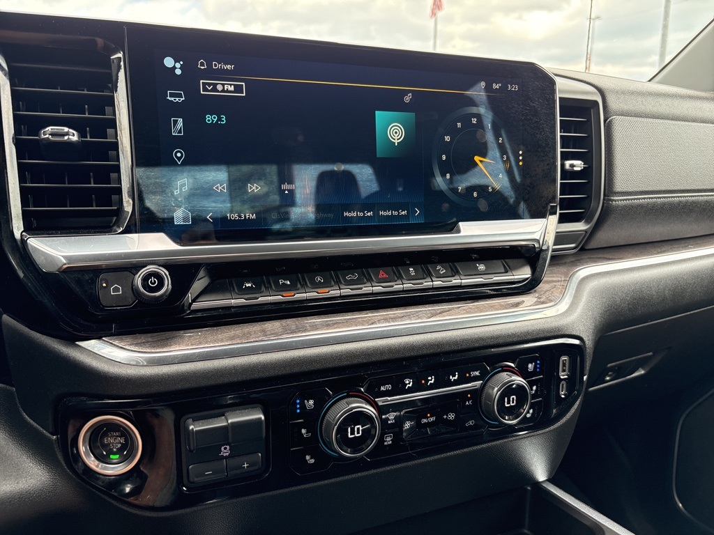 2023 Chevrolet Silverado 1500 LTZ photo 17