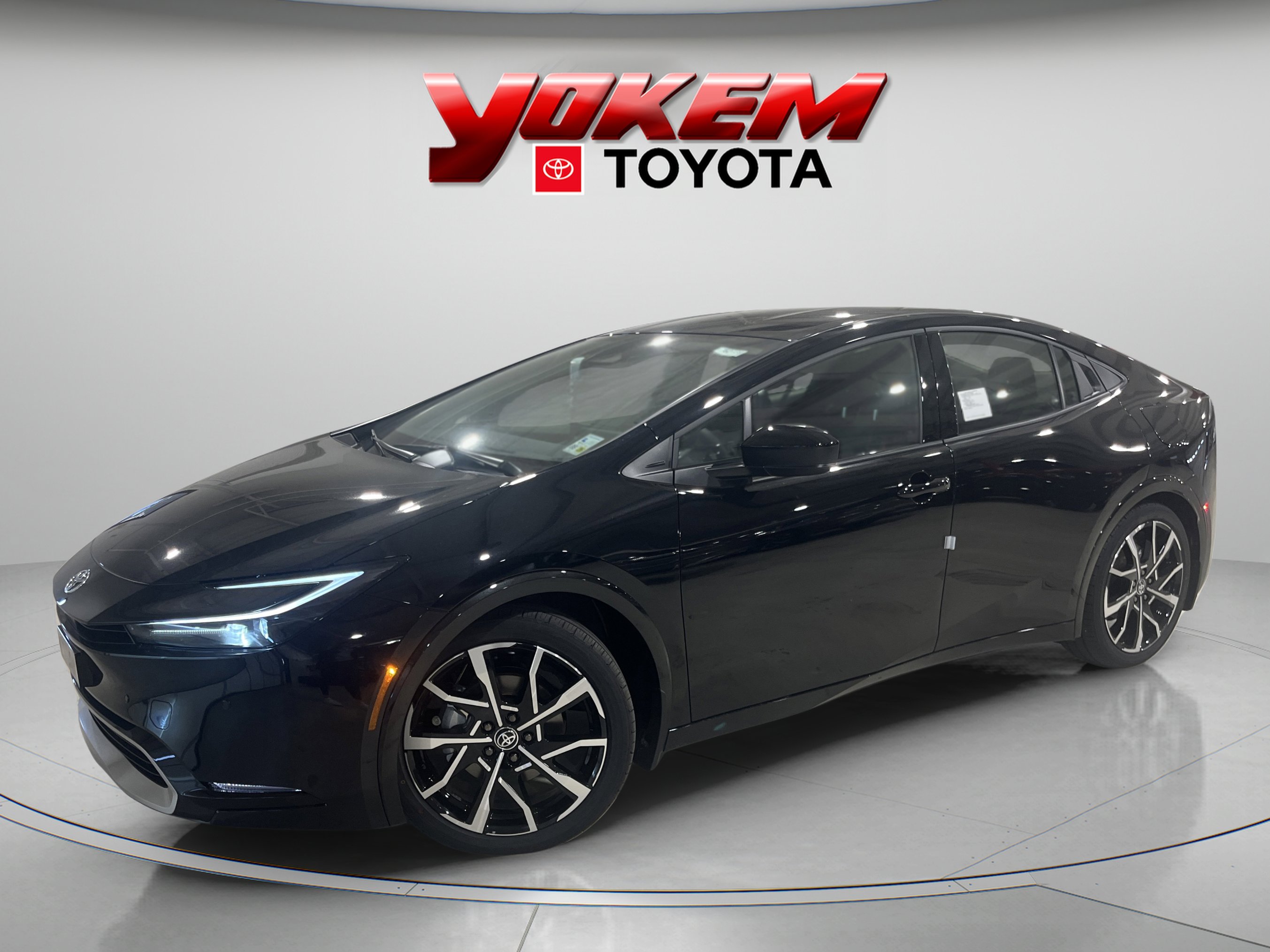 2026 Toyota Prius XSE's photo