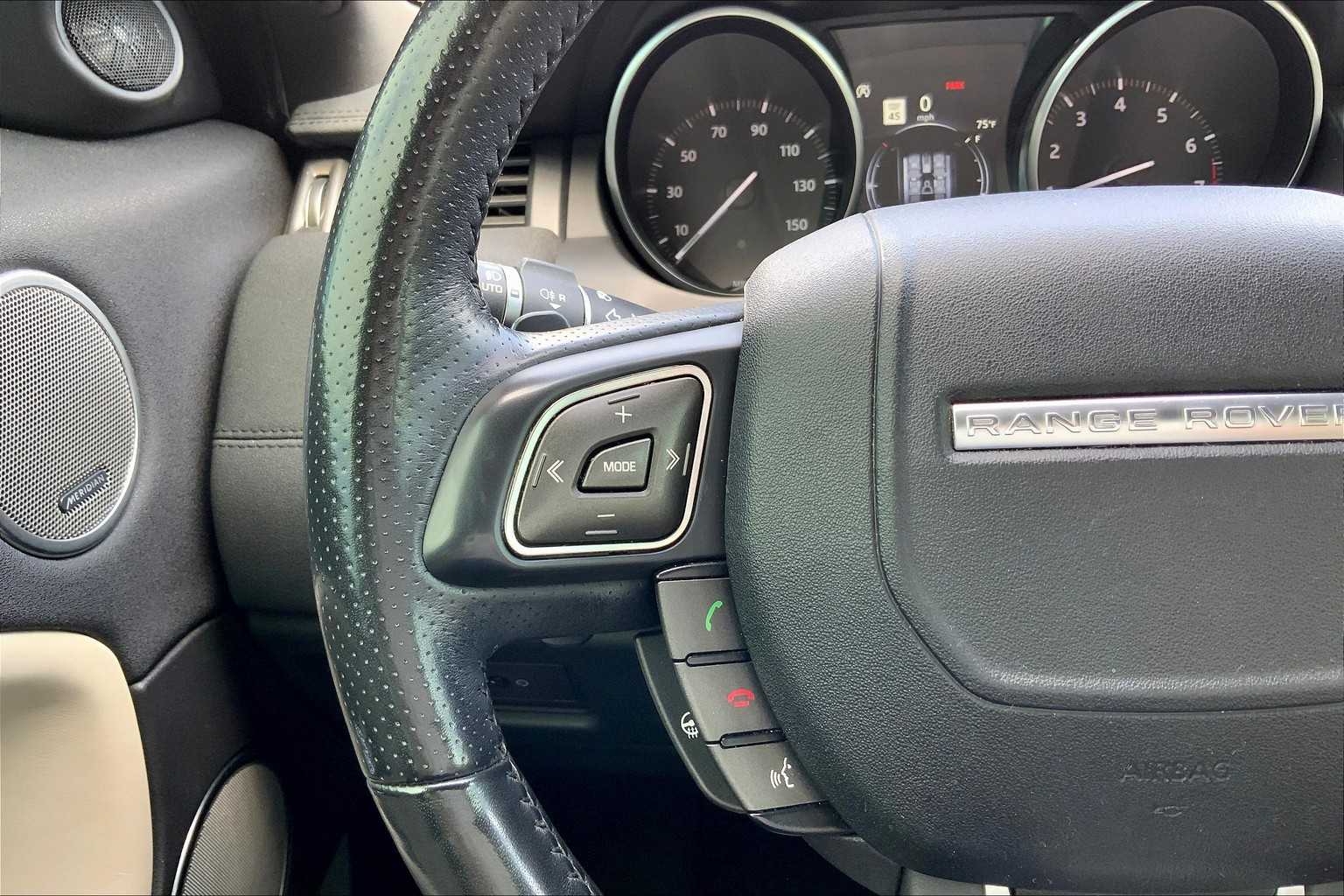 2018 Land Rover Range Rover Evoque HSE Dynamic photo 23