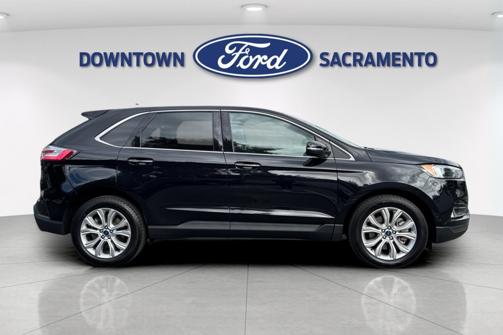 2022 Ford Edge Titanium photo 8