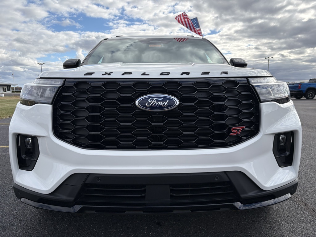 2026 Ford Explorer ST photo 2