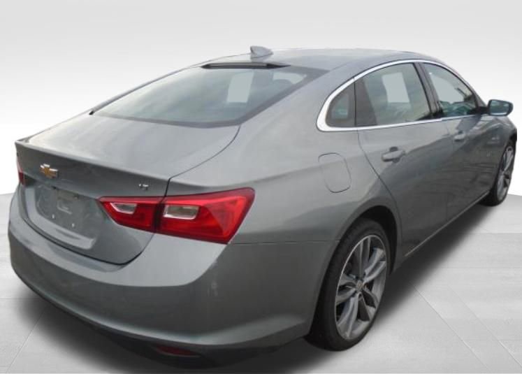 2023 Chevrolet Malibu 1LT photo 2