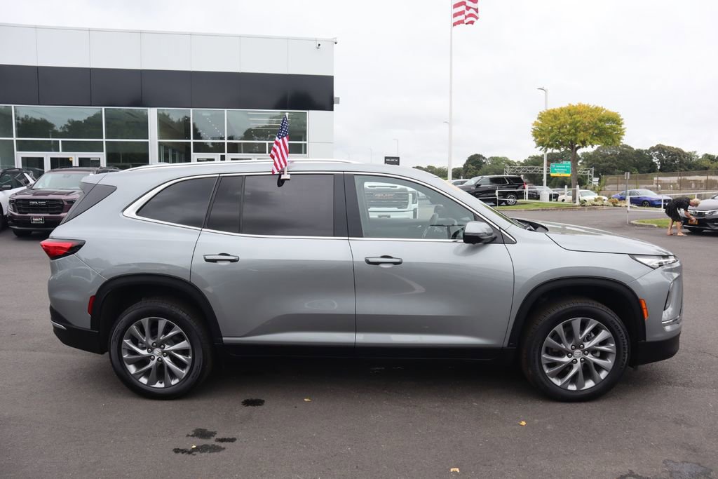 2025 Buick Enclave Preferred photo 3