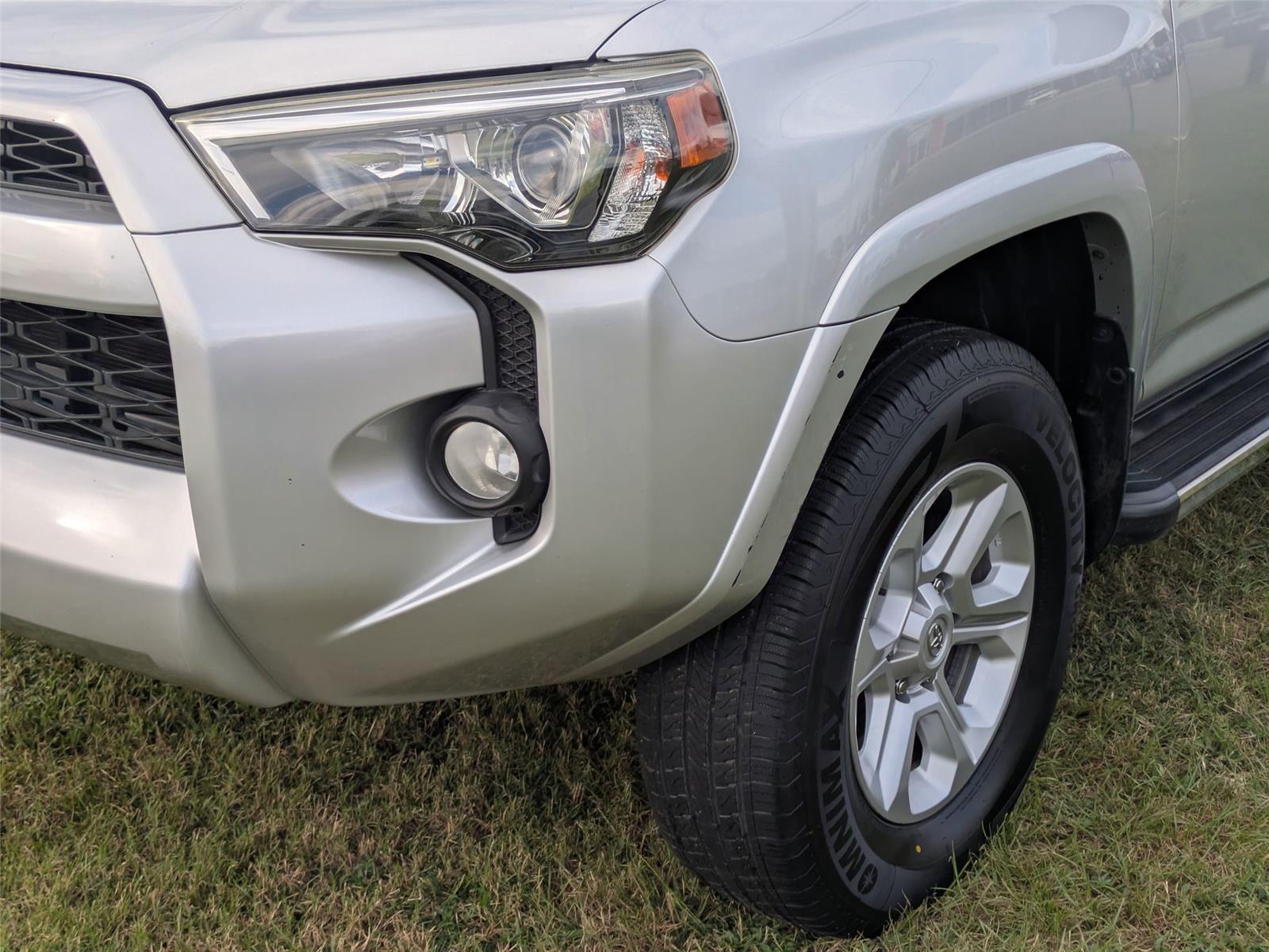 2018 Toyota 4Runner Limited SR5 Premium photo 8