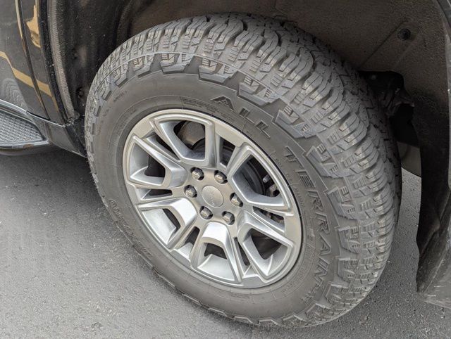 2023 Jeep Wagoneer Base photo 5
