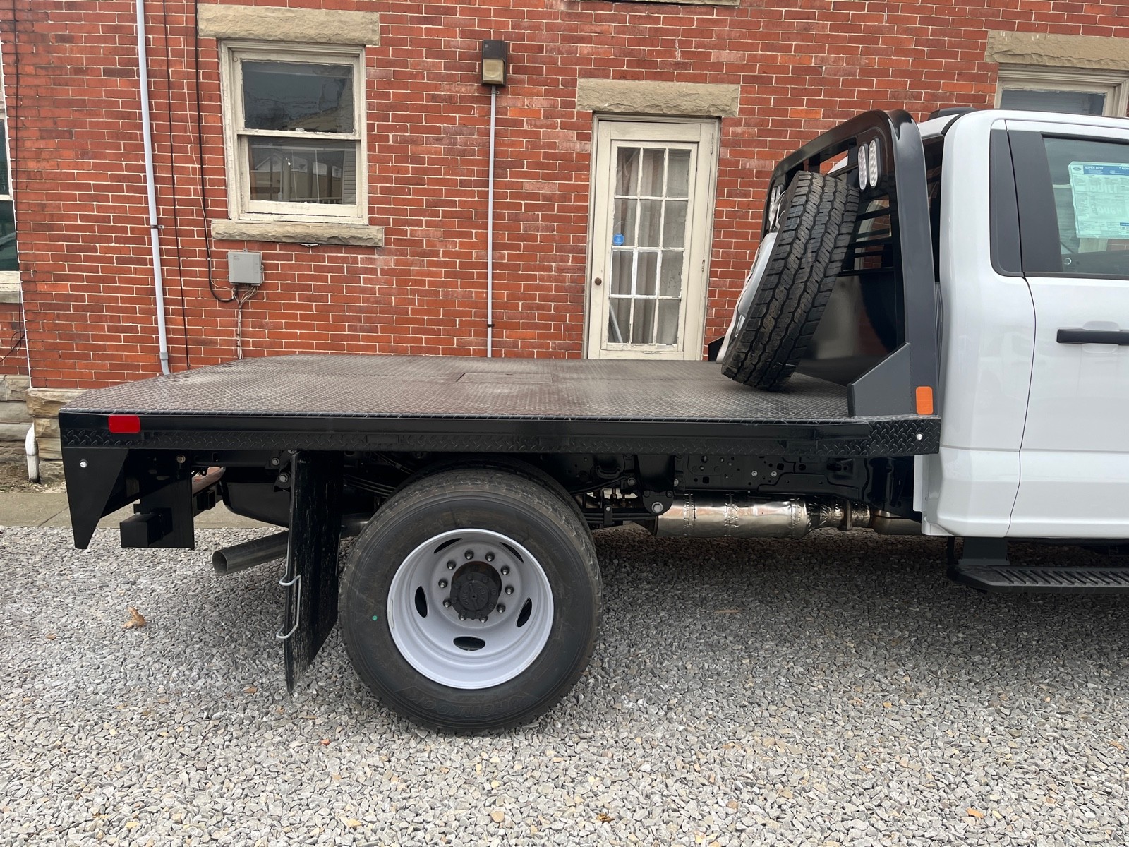 2025 Ford F-600 photo 4