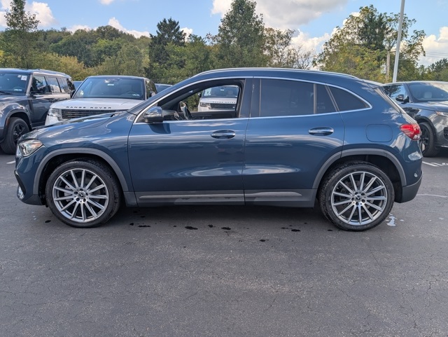 2021 Mercedes Benz GLA 250 4MATIC photo 3