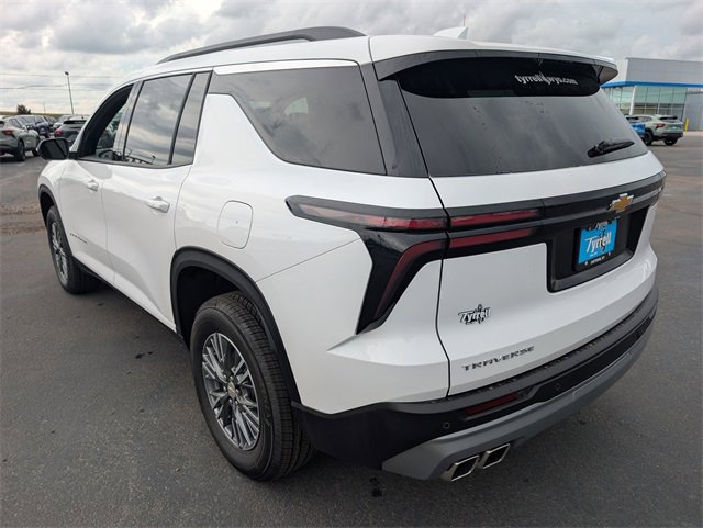 2025 Chevrolet Traverse photo 3