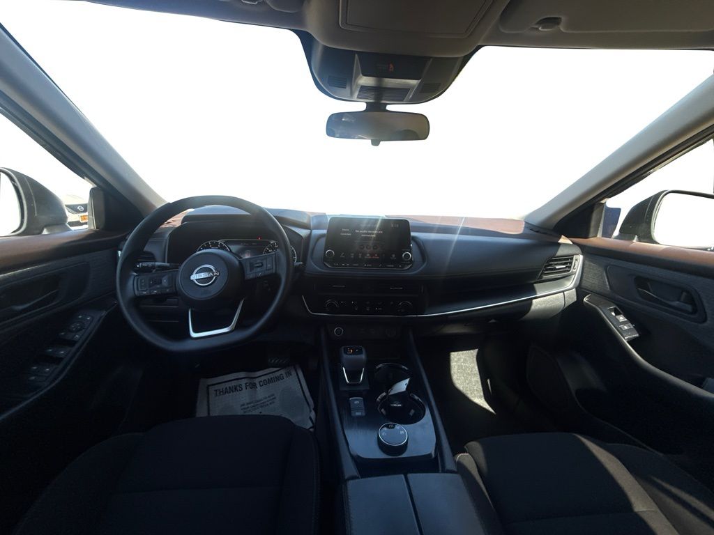 2023 Nissan Rogue S photo 25