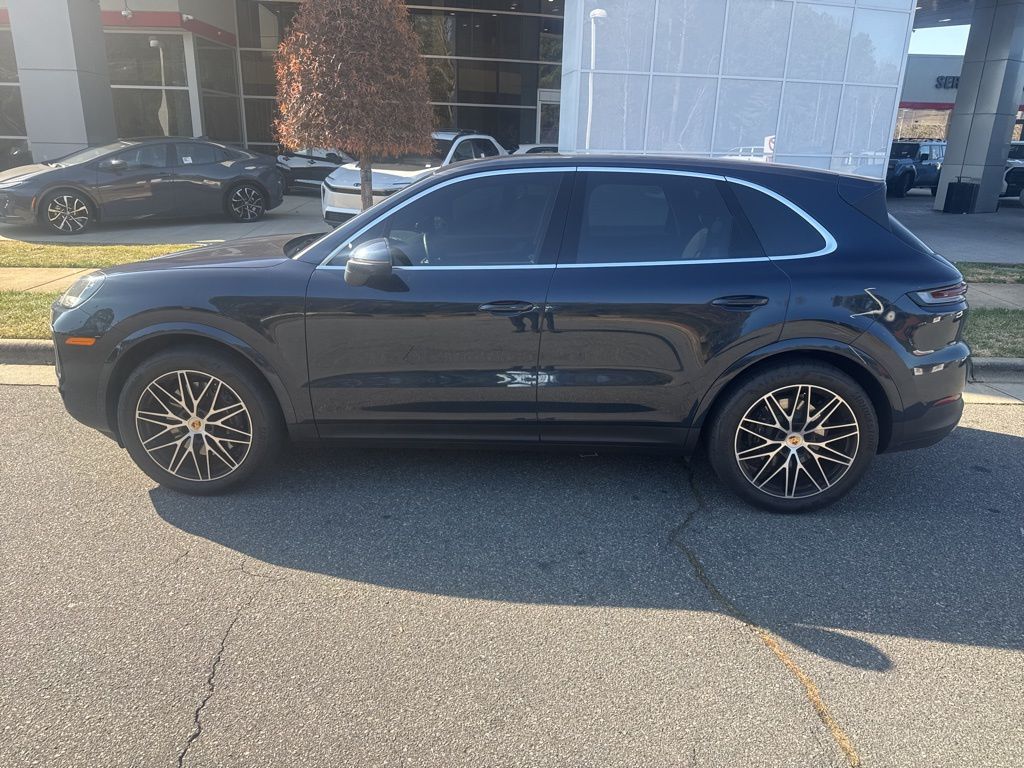 2024 Porsche Cayenne Base