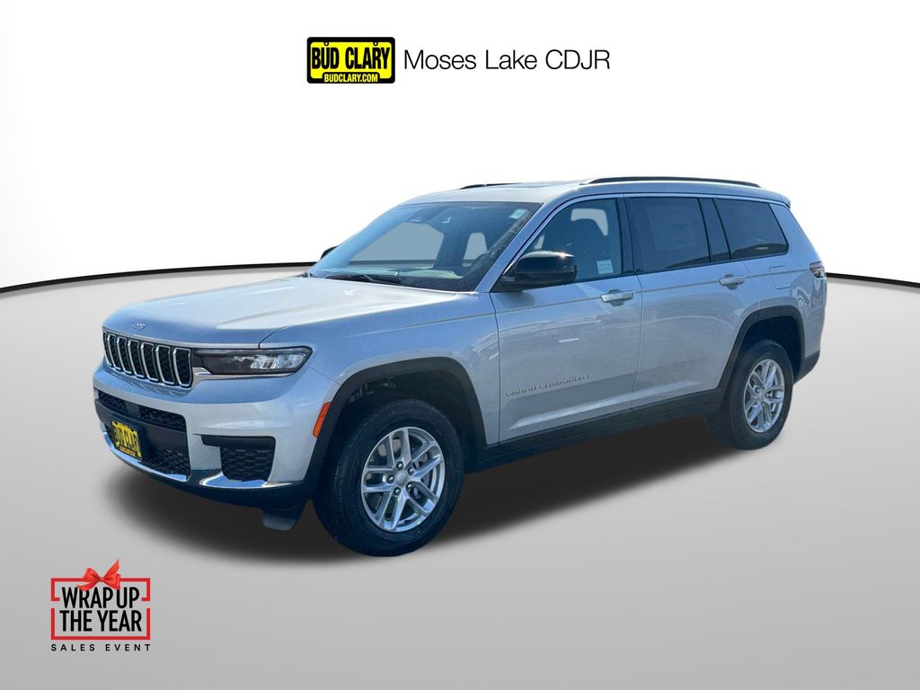 2025 Jeep Grand Cherokee L Laredo's photo