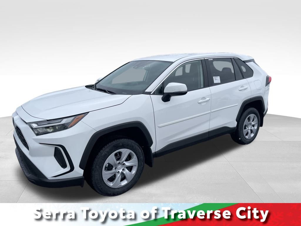 2025 Toyota RAV4 LE's photo