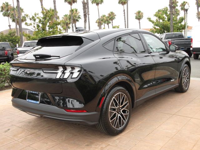 2025 Ford Mustang Mach-E Premium photo 4