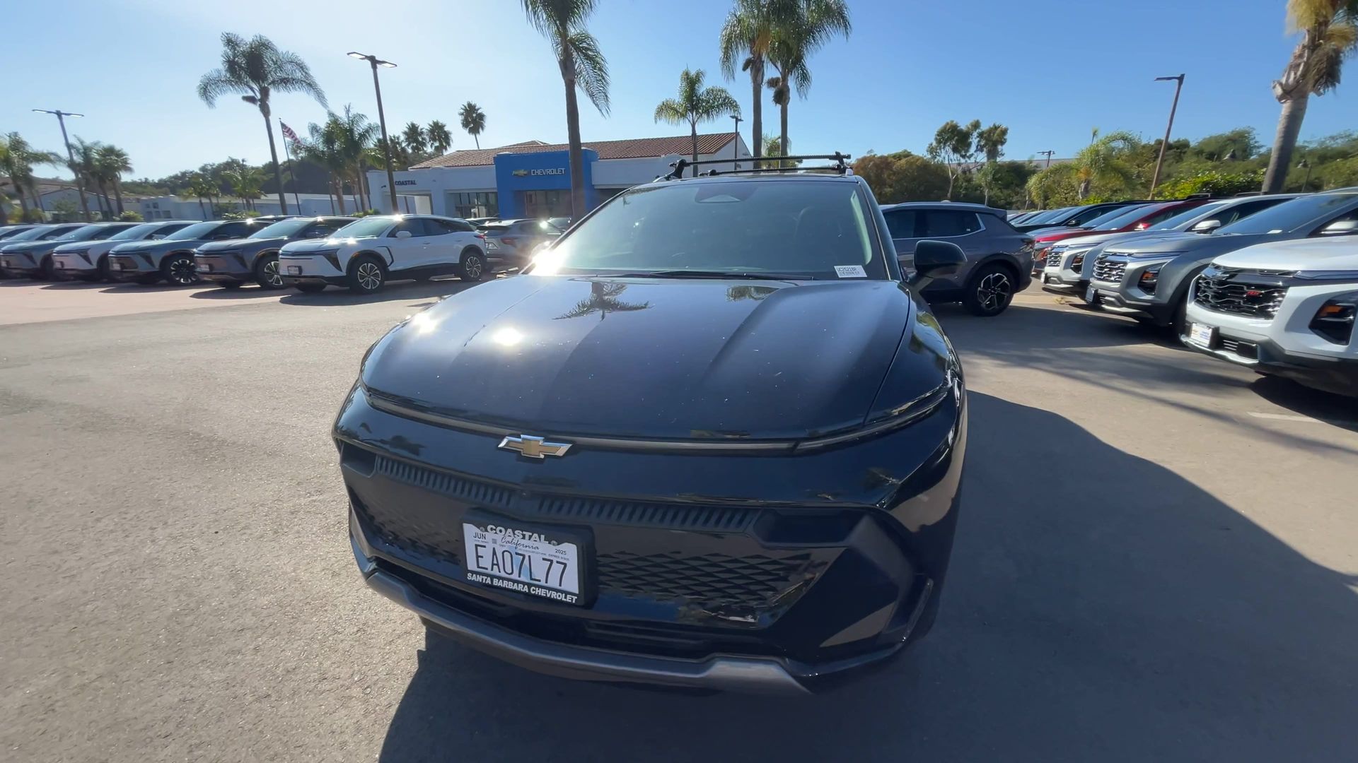2025 Chevrolet Equinox EV 1LT photo 3