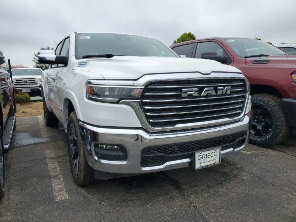 2025 Ram 1500 Laramie photo 3