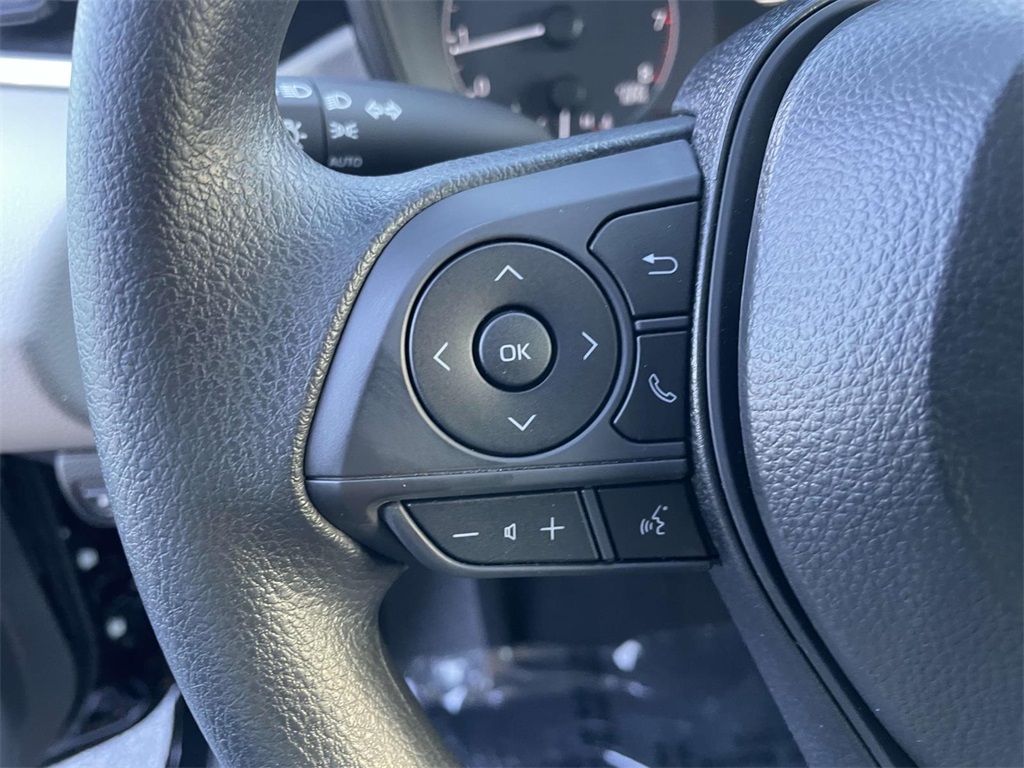 2025 Toyota Corolla LE photo 20