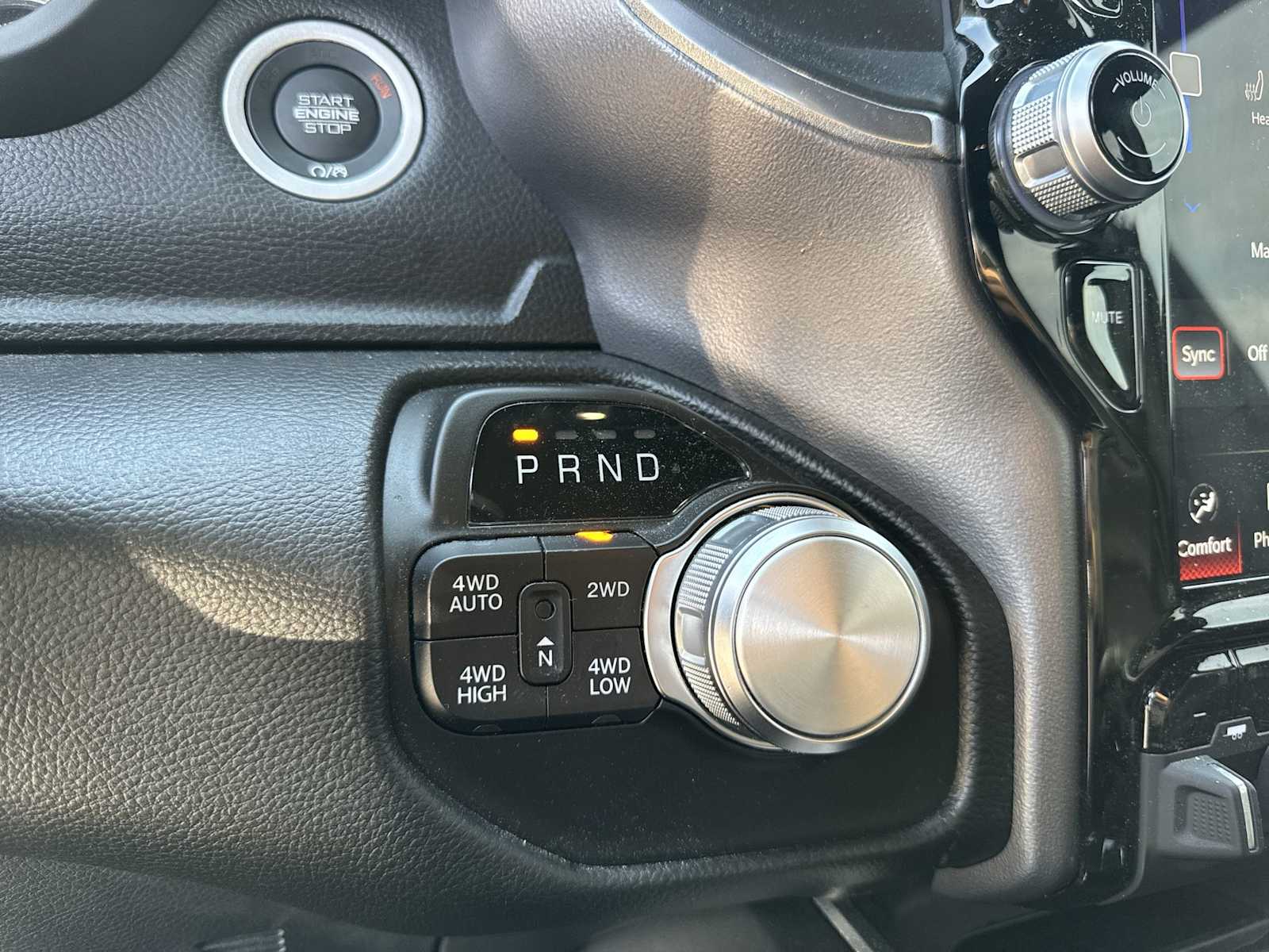 2023 Ram 1500 Laramie photo 20