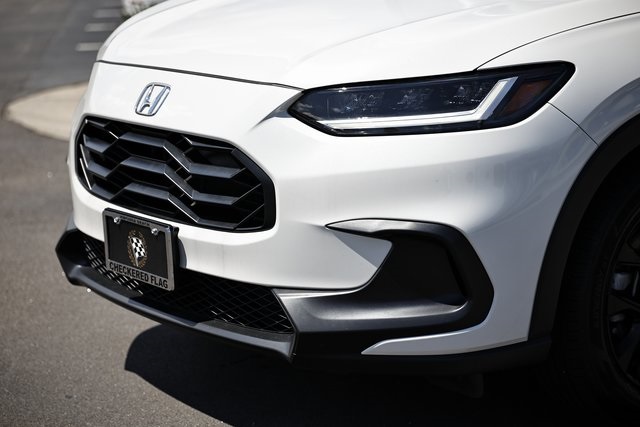 2025 Honda HR-V Sport photo 2