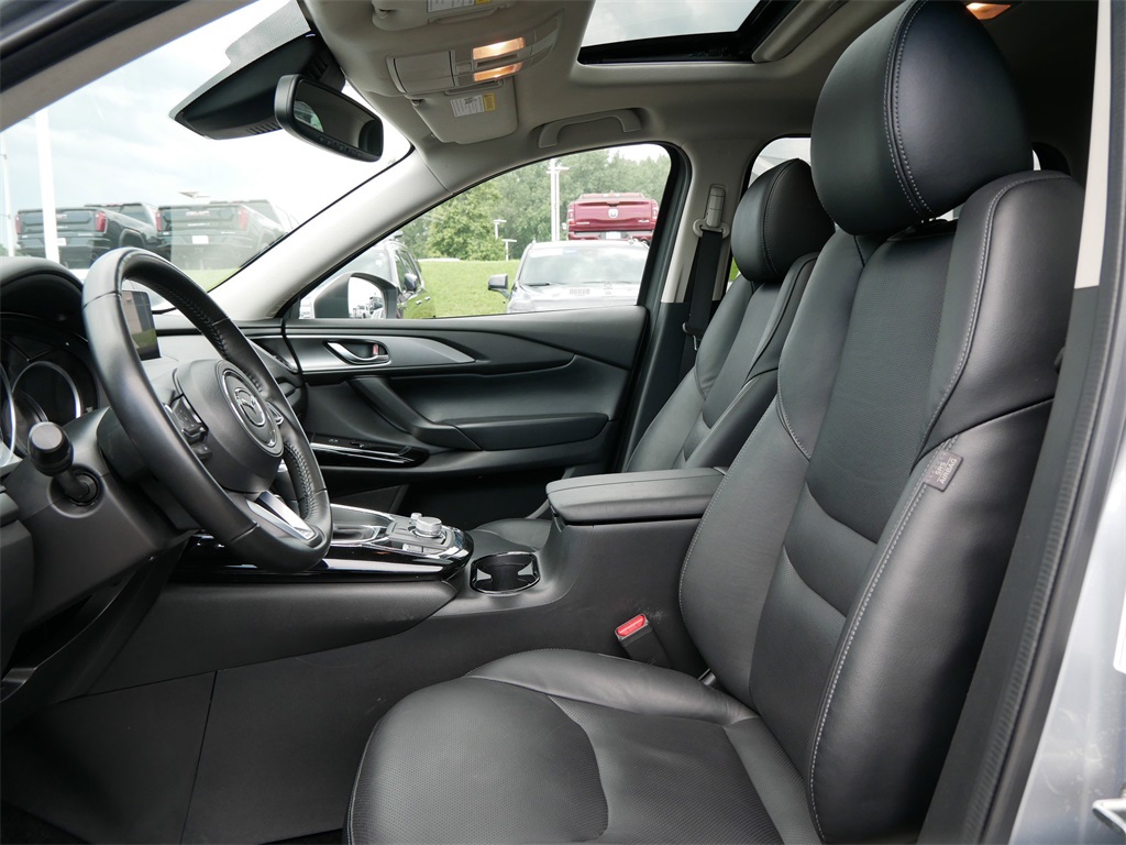 2023 Mazda CX-9 Touring photo 2